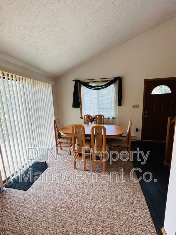 Building Photo - 954 Country Pl Dr