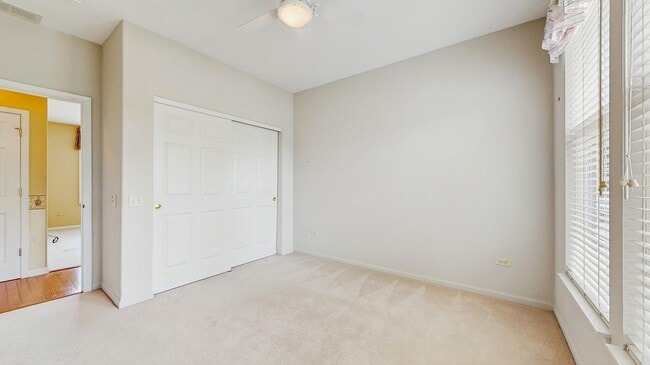 Building Photo - 12214 Plum Grove Rd