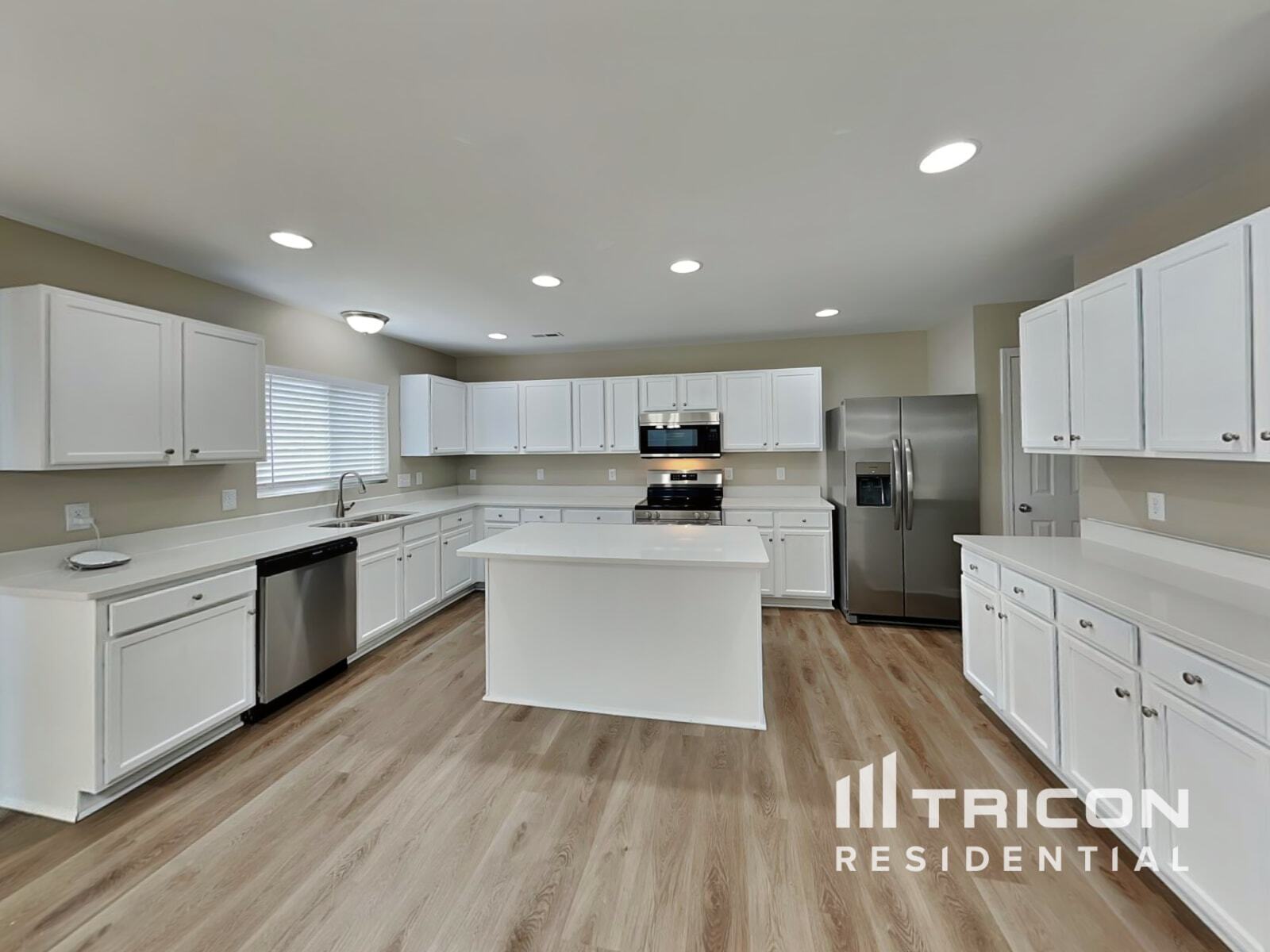 Building Photo - 305 Lameshur Ln