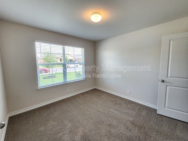Building Photo - 13129 Whisper Bnd