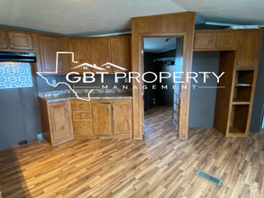 Building Photo - For Rent: 3-Bedroom, 2-Bath Mobile Home be...