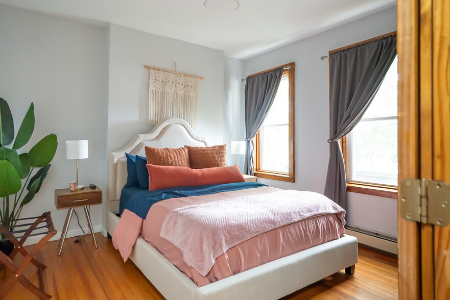 Building Photo - 175 Liberty St