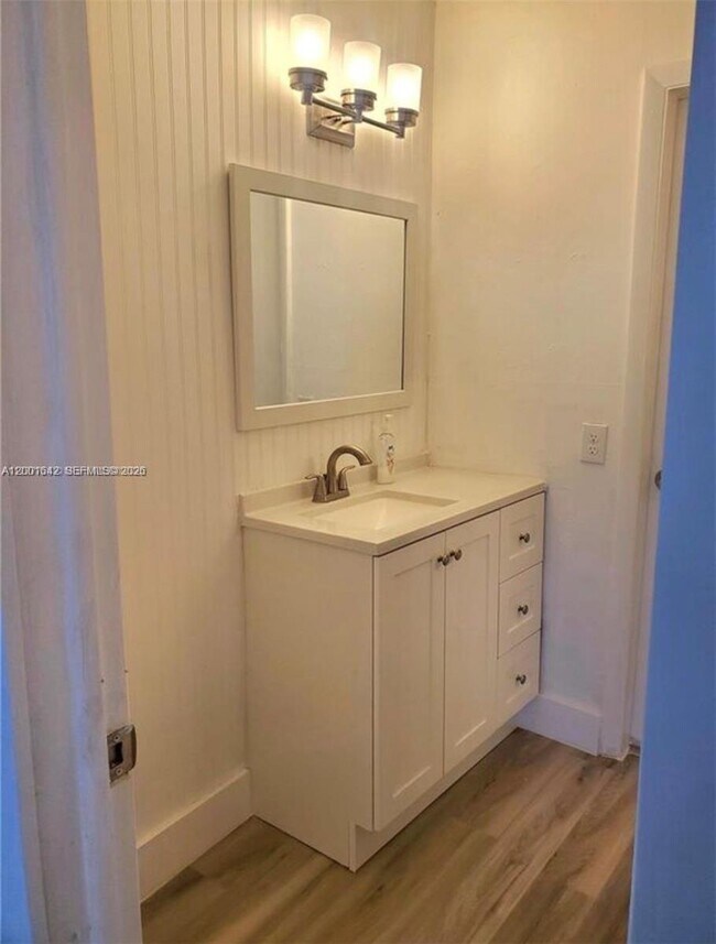 Building Photo - 3181 SW 13th St