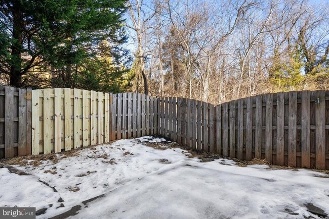 Building Photo - 853 Gallows Ct