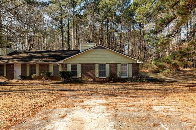 Building Photo - 8173 Magnolia Dr