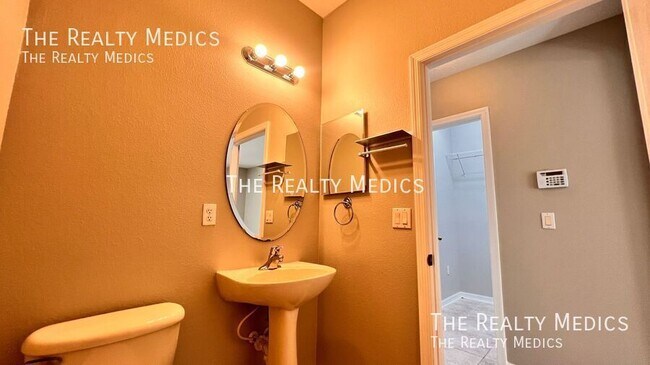 Building Photo - 12811 Moss Park Ridge Dr
