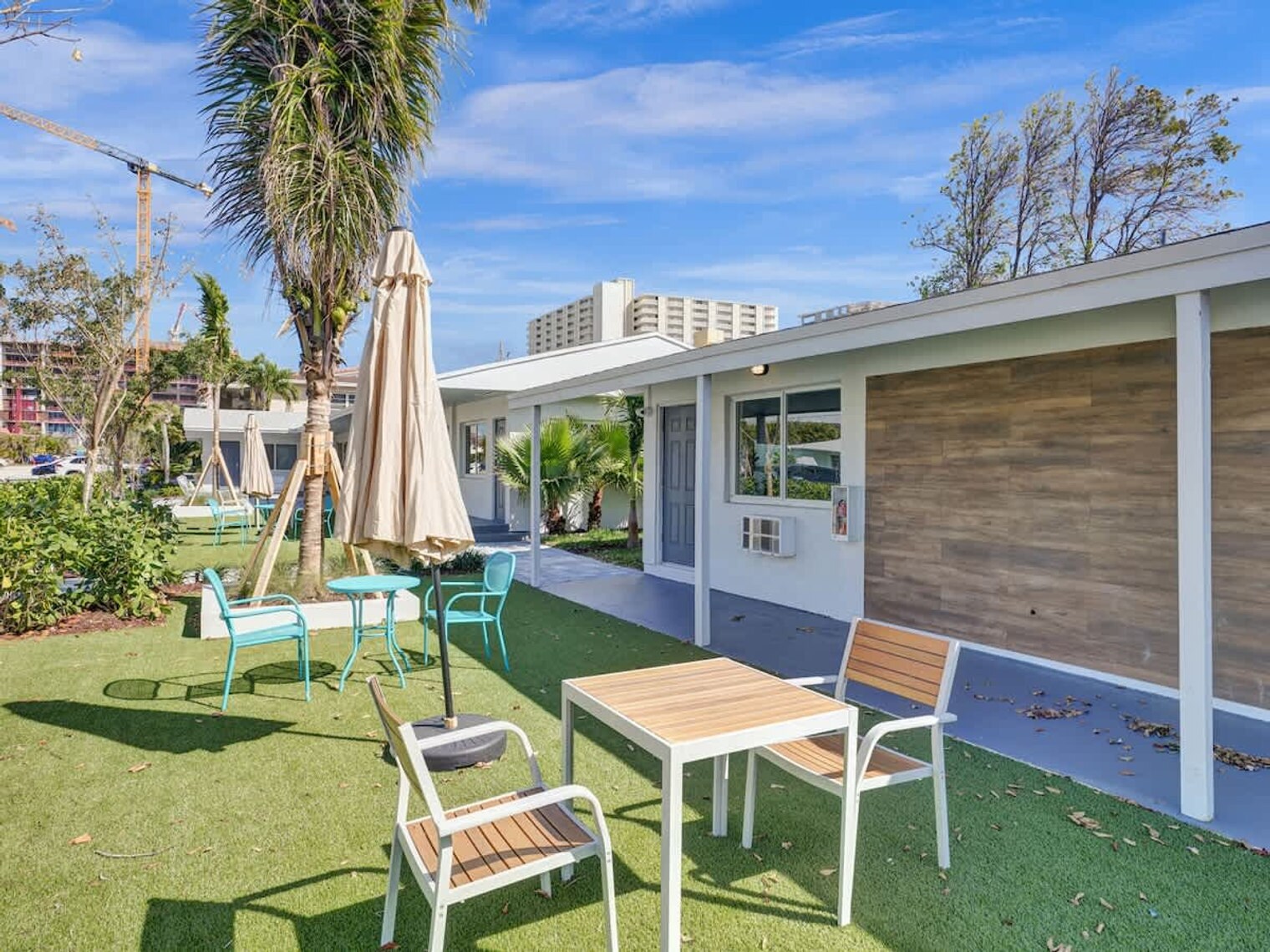 Building Photo - 3208 NE 9th St