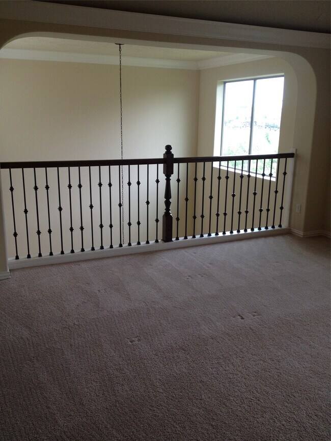 Building Photo - 2038 Palm Forest Ln