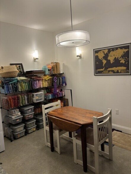 Dining Area - 80 Keltan Hts