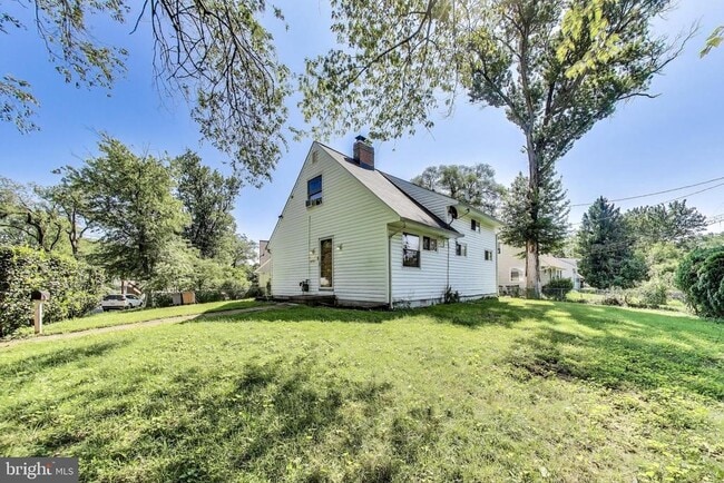 Building Photo - 5714 Ridgway Ave