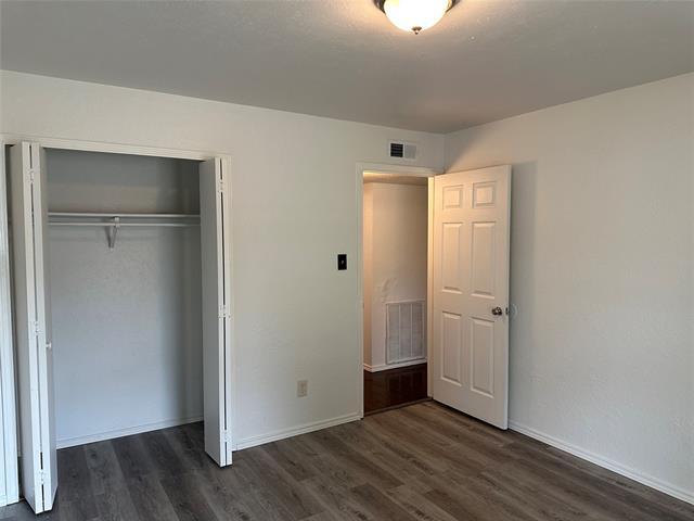 Building Photo - 910 Sunny Slope Dr