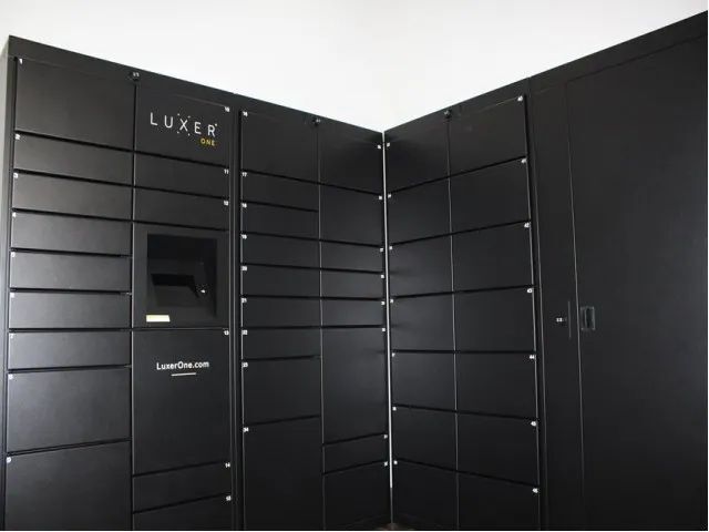 Building Photo - 9375 SW 77th Ave