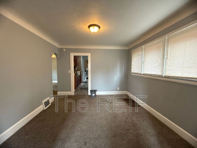 Building Photo - 13684 Wadsworth St