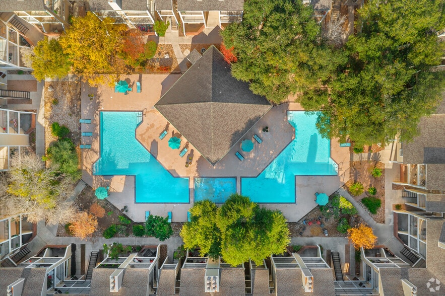 Doral Club Apartments 7750 Culebra Rd San Antonio TX 78251