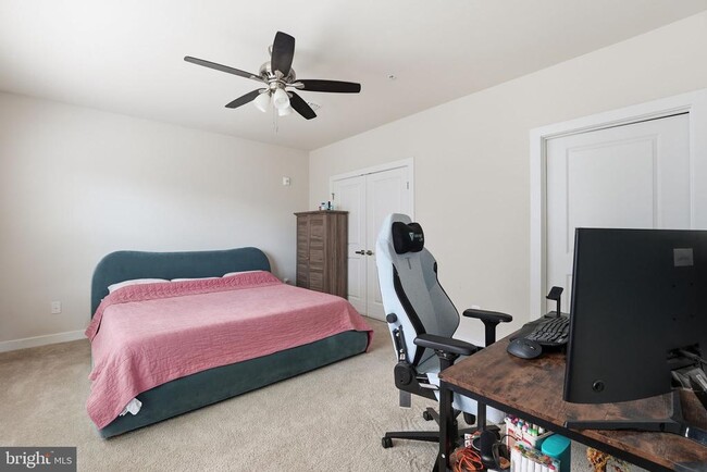 Building Photo - 46294 Mount Milstead Ter