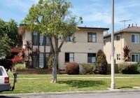 Building Photo - 3201 S Barrington Ave