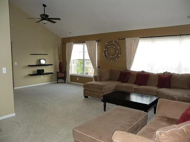 Building Photo - 4041 Cornerstone Dr