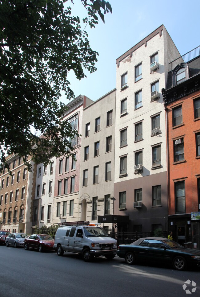 Building Photo - 152 W 15th St