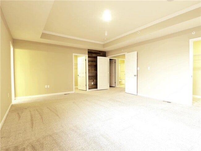 Building Photo - 605 Alessia Ct