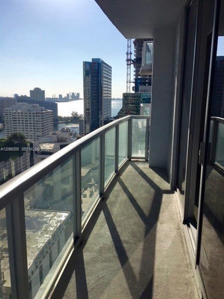Building Photo - 1050 Brickell Ave