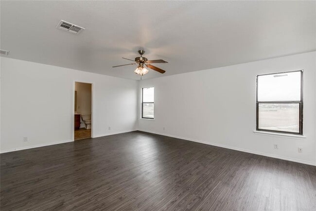Building Photo - 6521 Quinton Dr