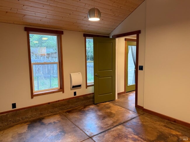 Building Photo - 39143 S Hwy 1