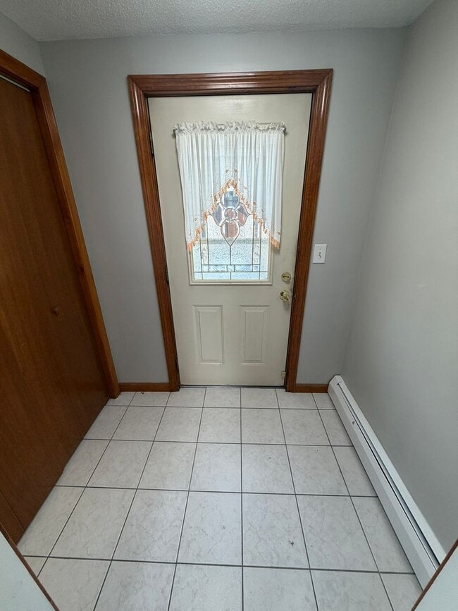 Building Photo - 365 West Ave