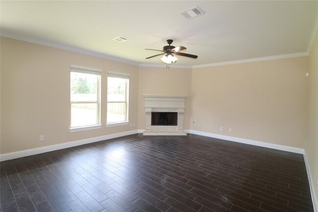 Building Photo - 8411 Creekside Timbers Dr