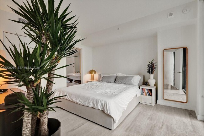 Building Photo - 45 SW 9th St