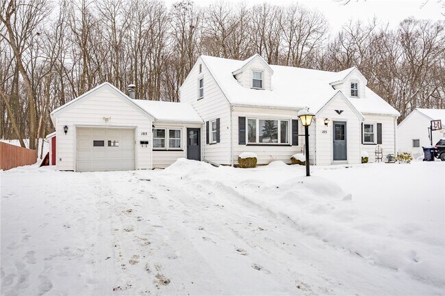 Building Photo - 105 Chestnut Dr