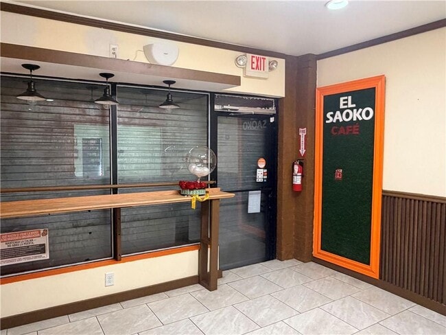 Building Photo - 962 Atwells Ave