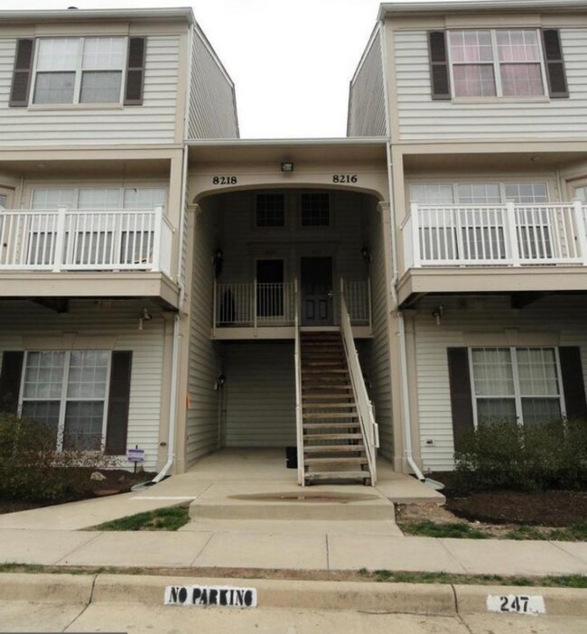 Building Photo - 8218 Catbird Cir