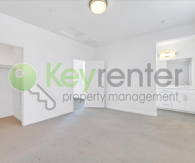Building Photo - 487 McClatchy Way