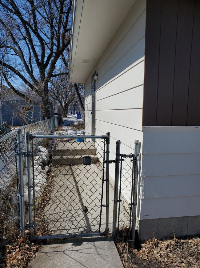 Building Photo - House Near NDSU!