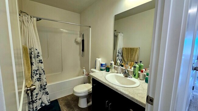 Building Photo - 983 W Coral Charm Wy