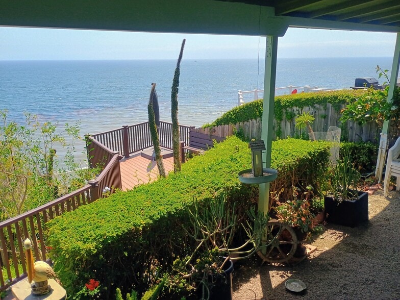 Building Photo - 1217 W Paseo del Mar