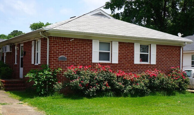 Primary Photo - 1333 E Balview Ave