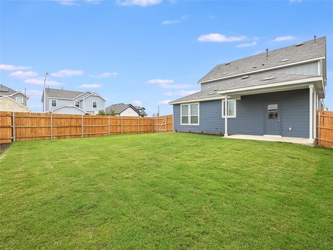 Building Photo - 1625 Holly Lk Dr