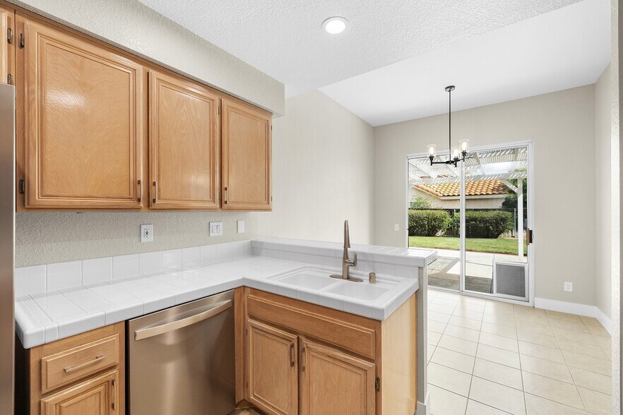 Building Photo - 40152 Valeriana Ct