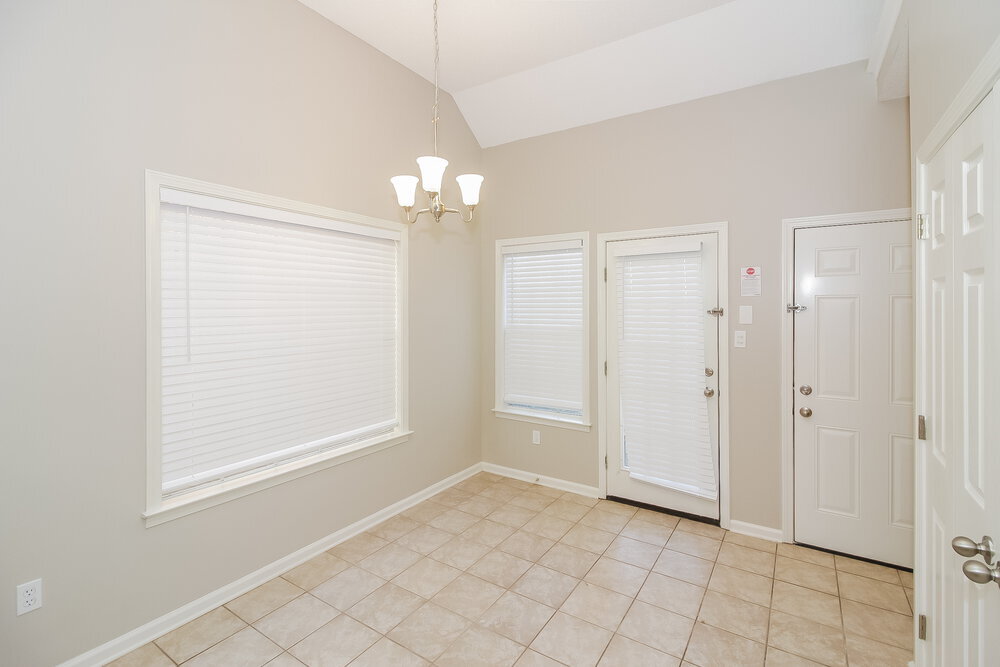 Building Photo - 600 W Ashley Glen Cir