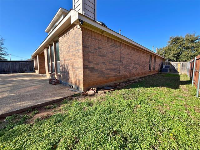 Building Photo - 11 Beechcreek Dr