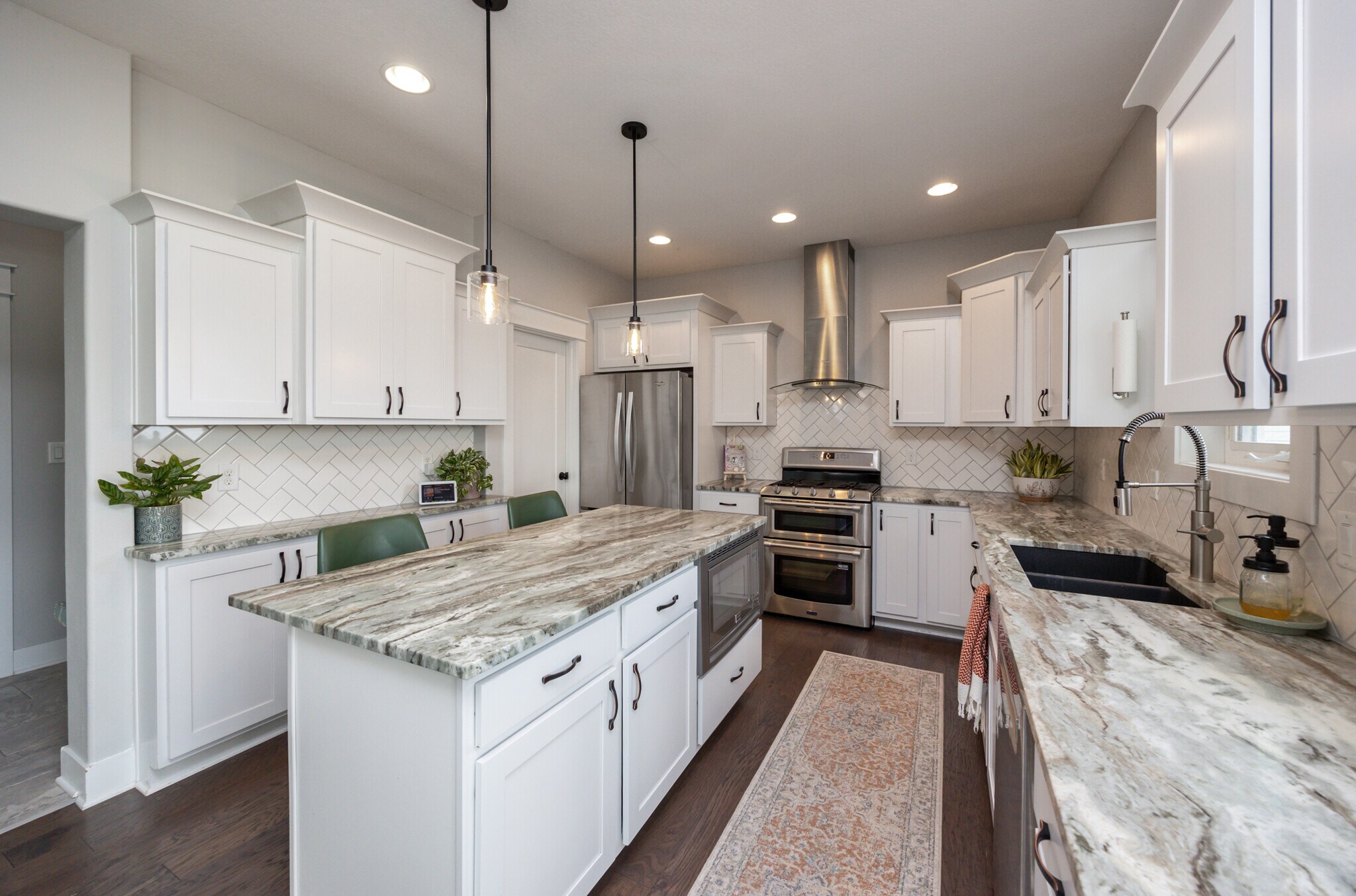 Building Photo - 9440 Rushbrook Dr