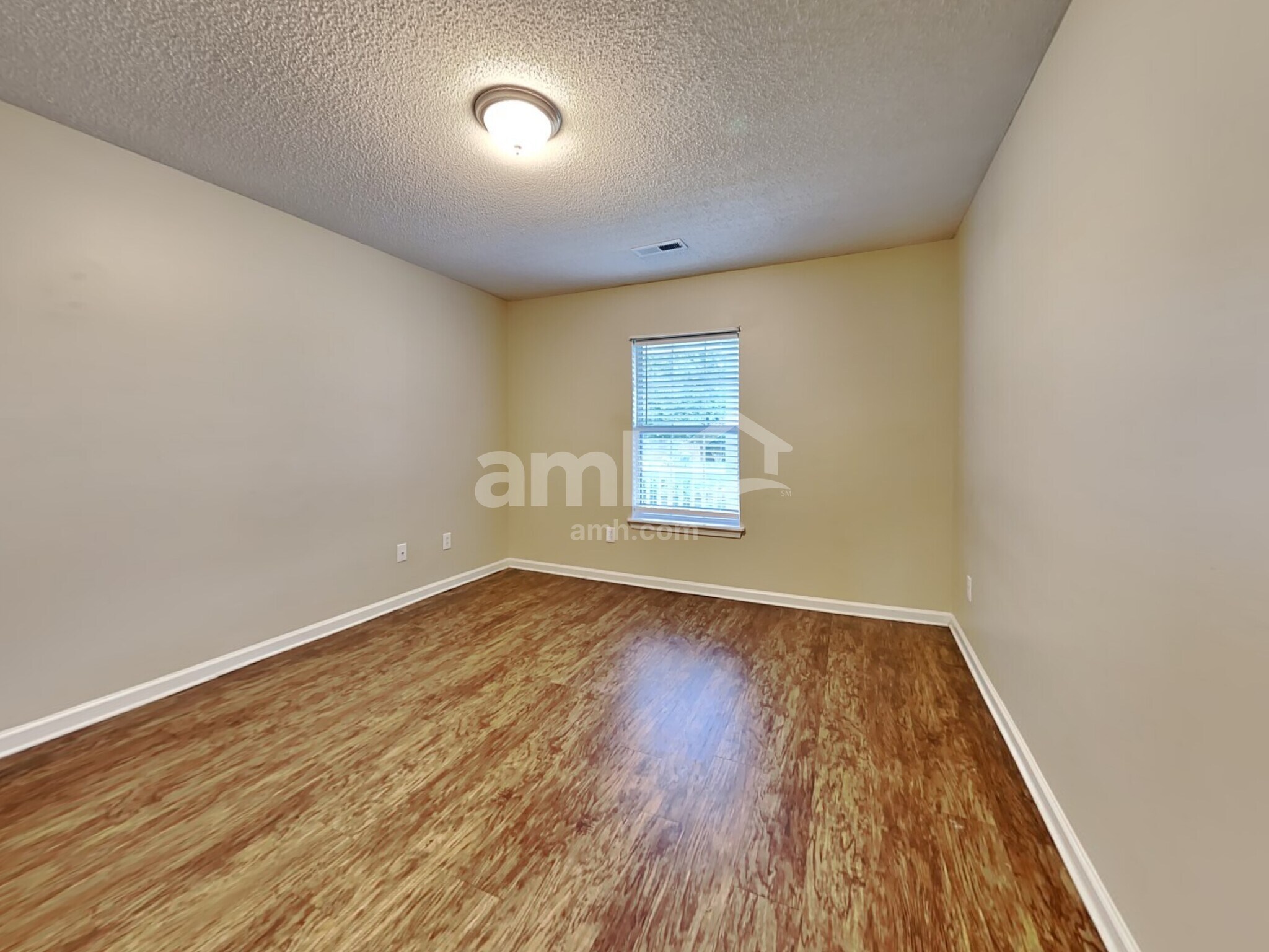 Building Photo - 108 Elbow Cir