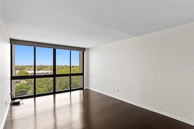 Building Photo - 3301 Bayshore Blvd