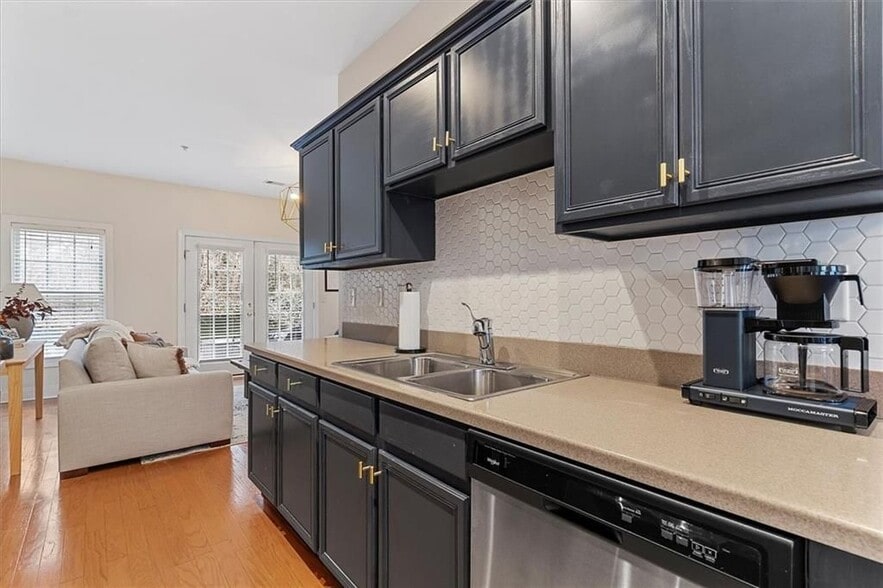 Building Photo - 1168 Stephens St