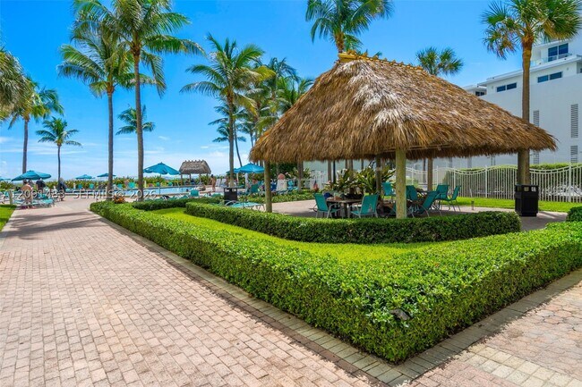 Building Photo - 3901 S Ocean Dr