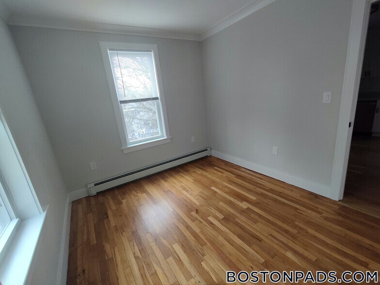 Building Photo - 57 Hemman St