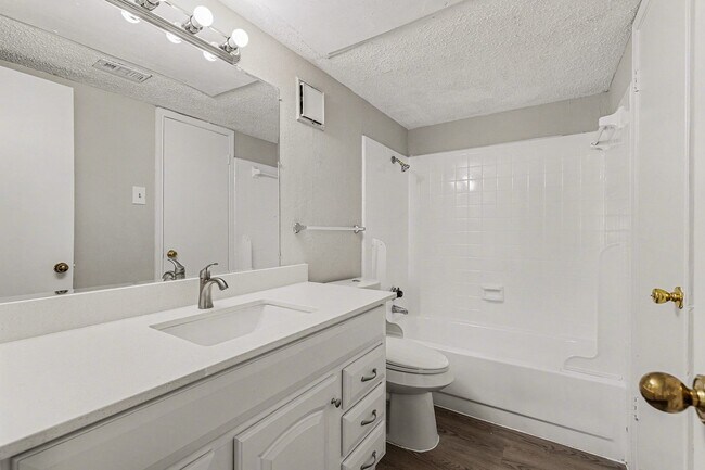 Building Photo - 3621 W Northgate Dr