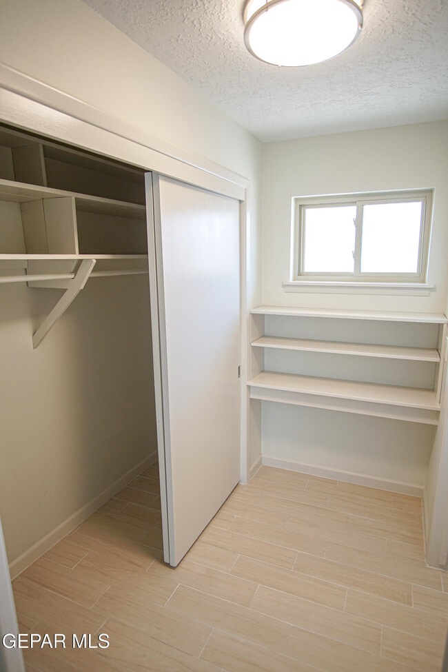 Building Photo - 3313 Cork Dr