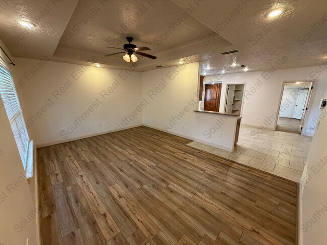 Building Photo - Modern meets classic!  3 bed 2 bath home for rent!